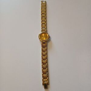 Vtg Benzer Gold Tone Stainless Steel Round Dial Analog Elegant Quartz Watch